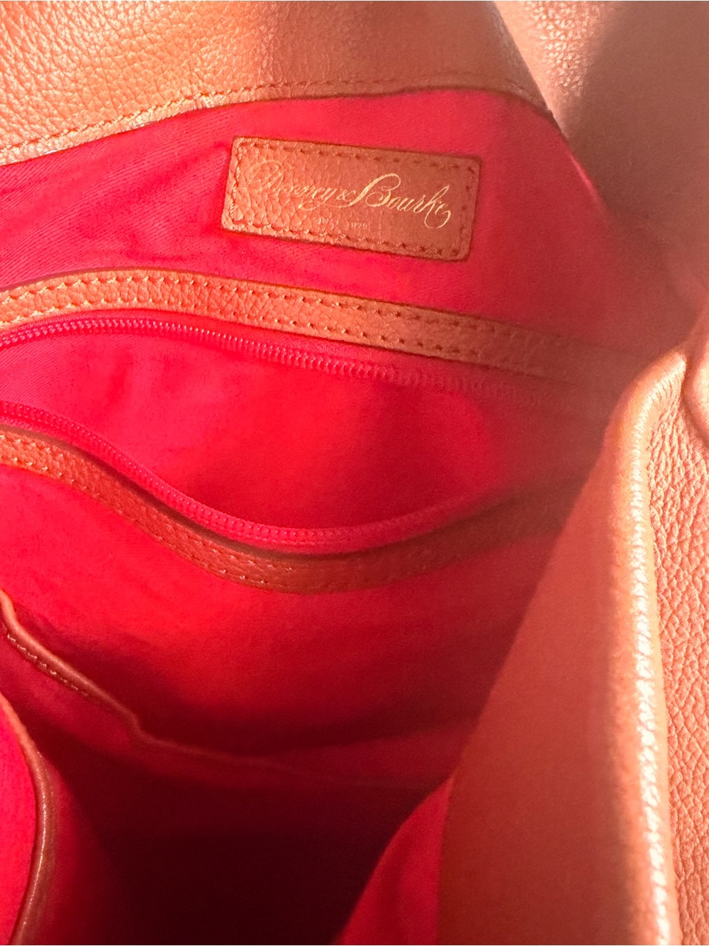 DOONEY & BOURKE - Samba Logo Lock Pebbled Leather Shoulder Hobo. Super Clean! - Picture 9 of 12